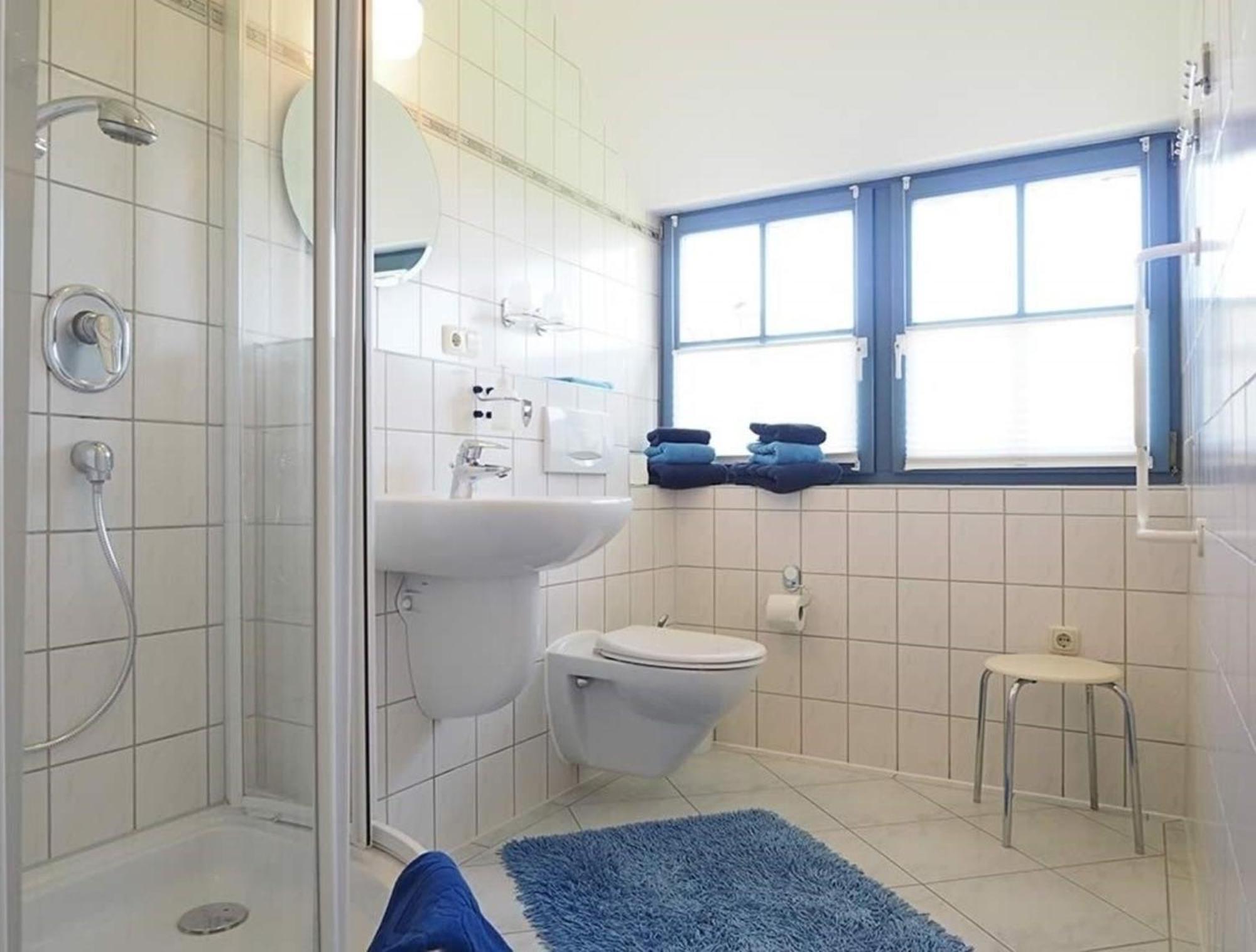 Ferienhaus Weinhardt - Whg 2 Zingst Dış mekan fotoğraf